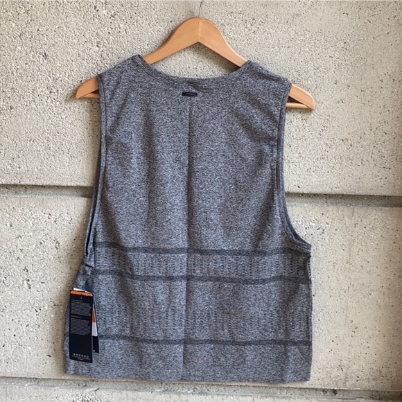 MPG Pause 2.0 Top in Heather Concrete NWT - Picture 3 of 3